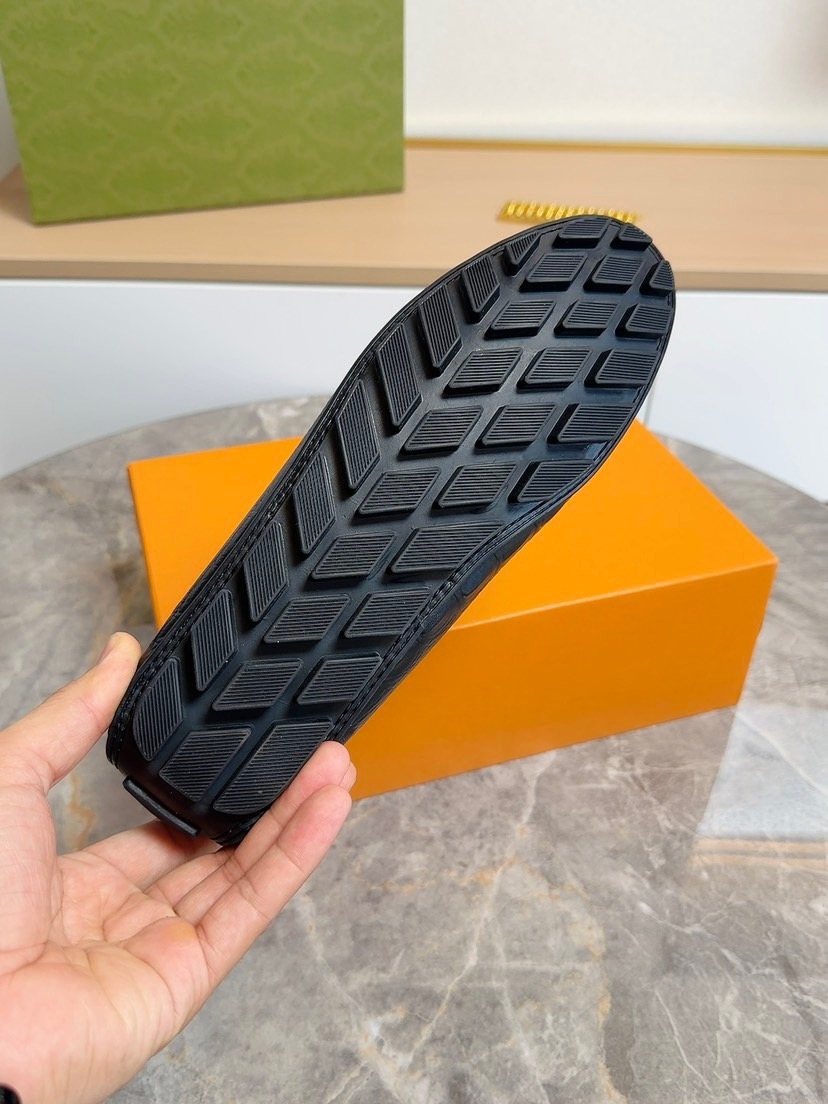 Fendi Black Textured Moc-Toe Loafers — detail