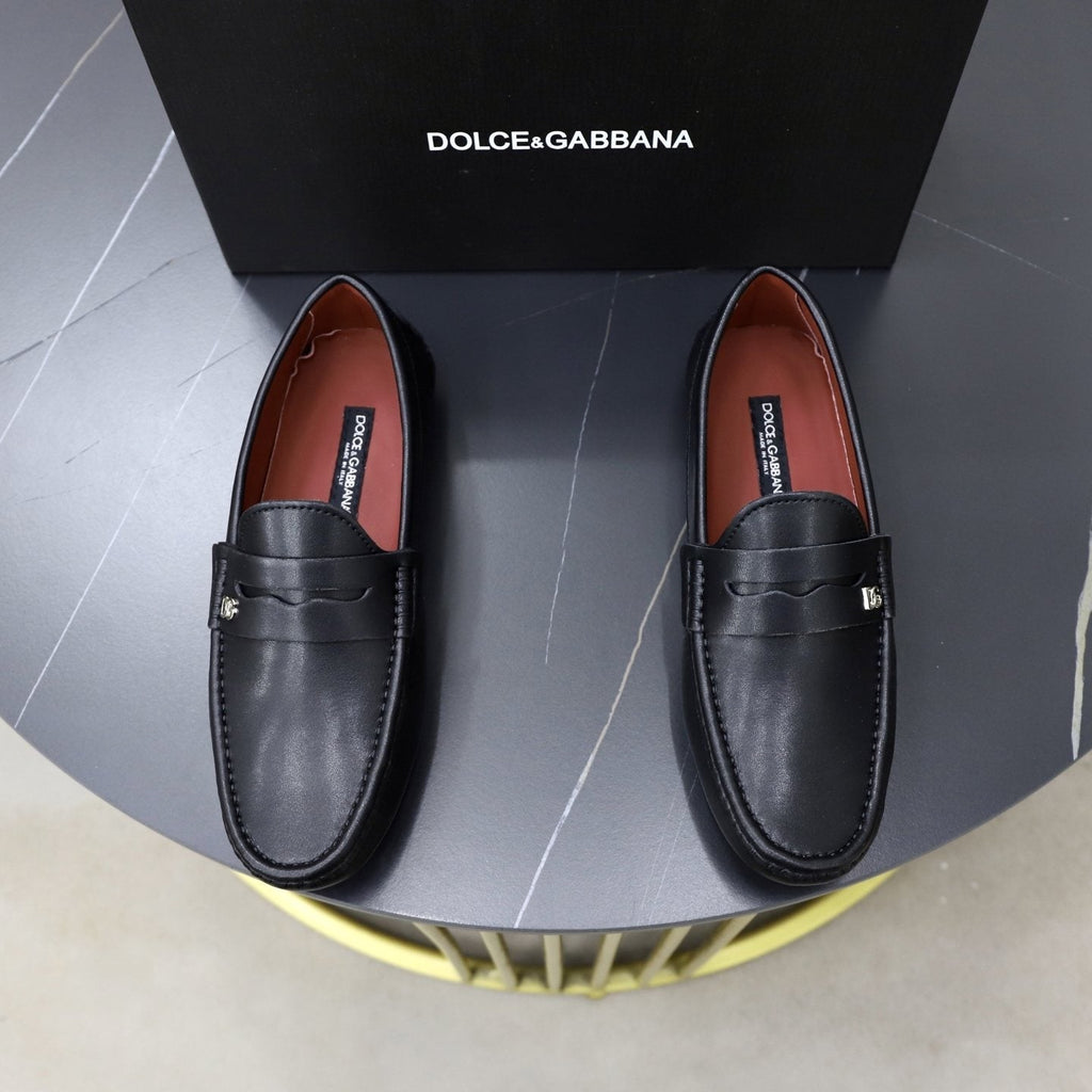 Dolce & Gabbana Black Logo-Detail Loafers — front