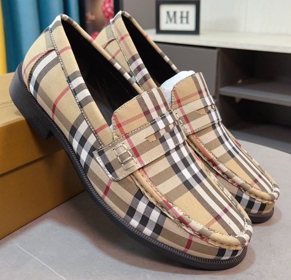 Burberry Beige Check Plaid Loafers — front