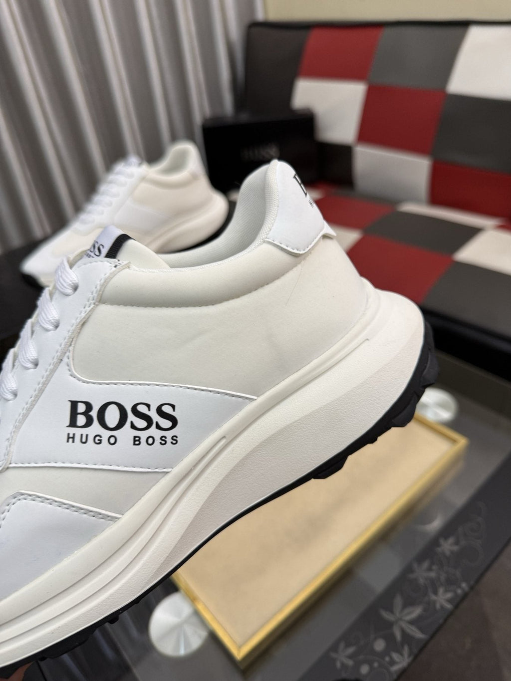 微商相册测试鞋子-BOSS Lace-Up Low-Top Sneakers — detail