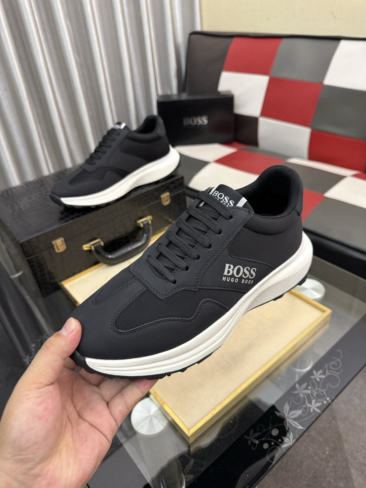 微商相册测试鞋子-BOSS Lace-Up Low-Top Sneakers — side