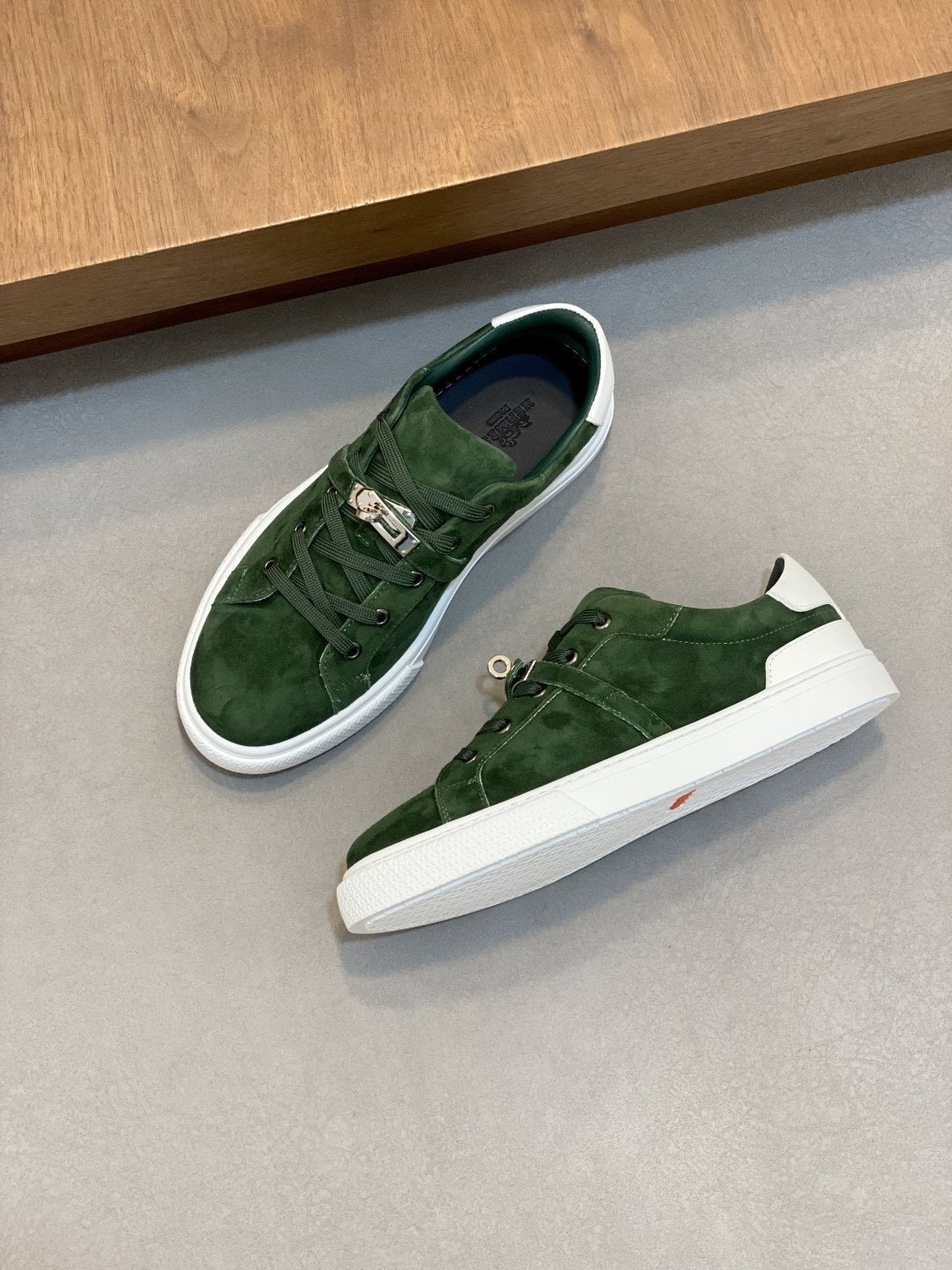 Hermès H-Detail Low-Top Sneakers — front