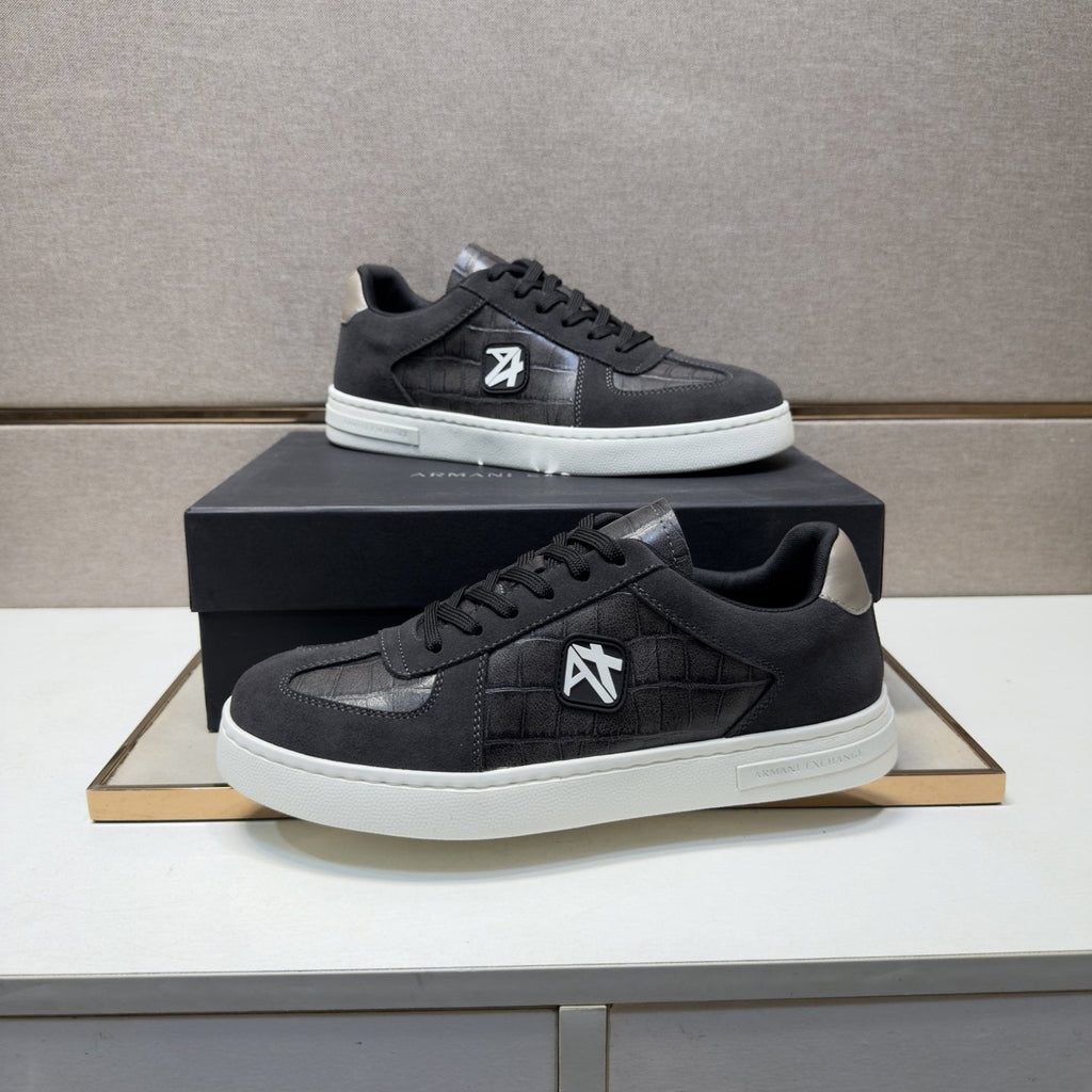 Armani Exchange Low-Top Sneakers — front