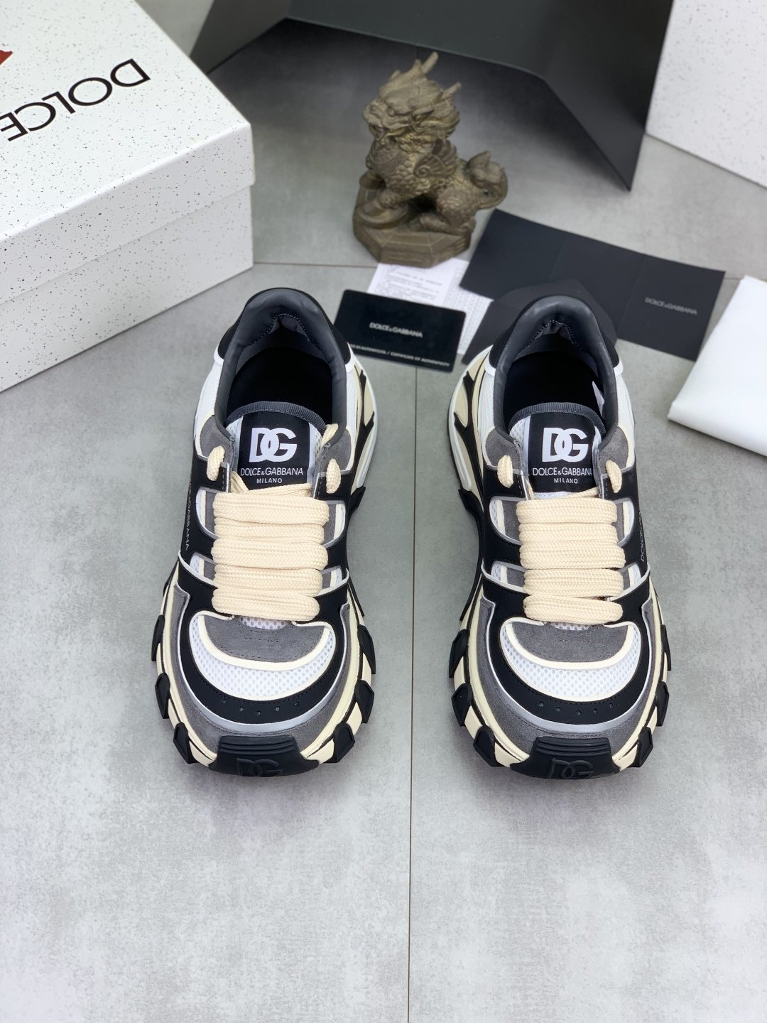 Dolce & Gabbana Paneled Low-Top Sneakers — front
