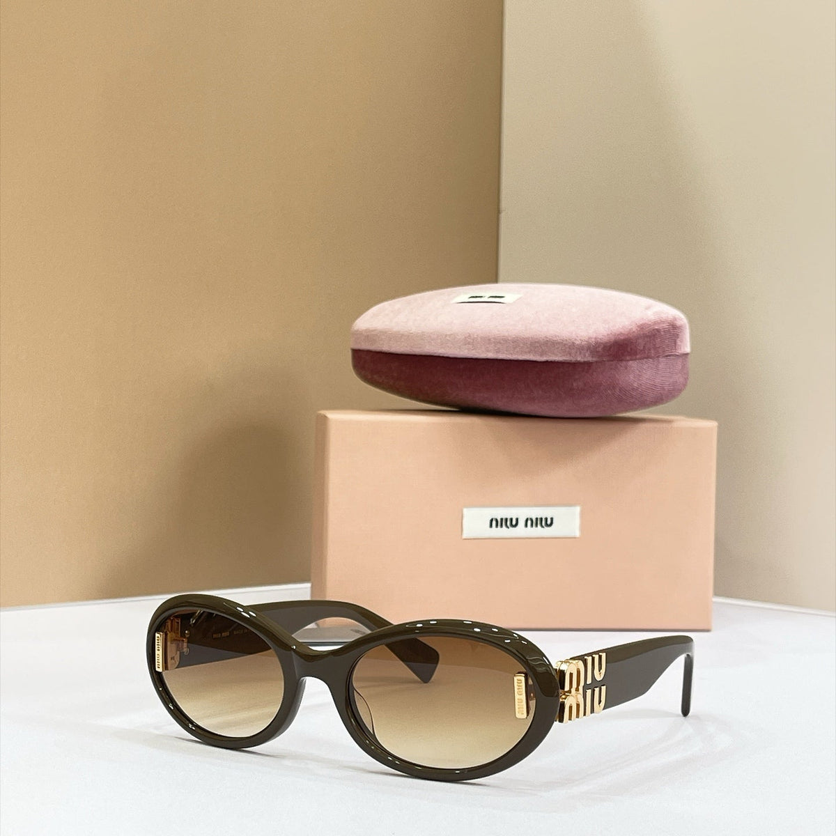 Miu Miu MU 158AV Sunglasses